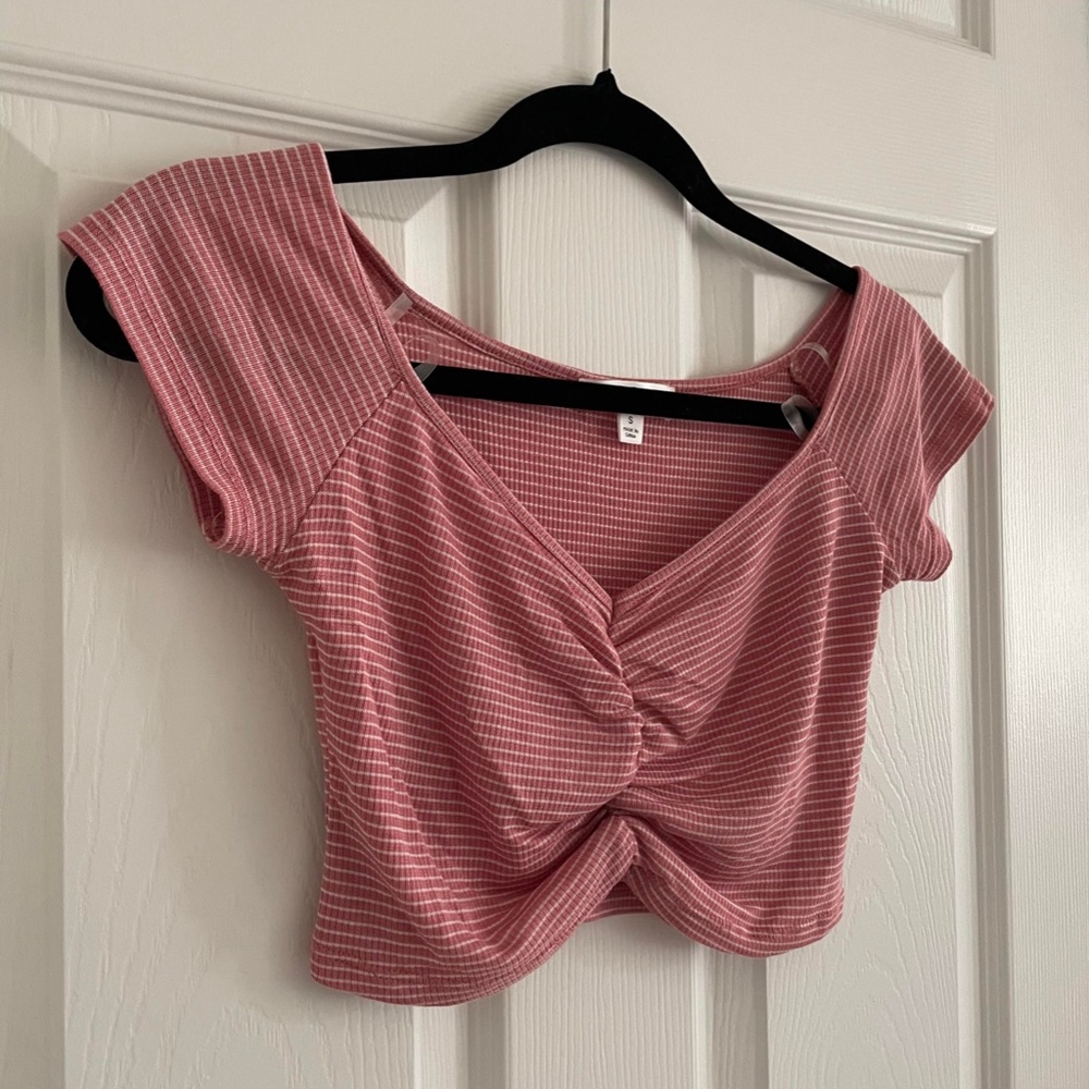 Pink Crop Top - Picture 4 of 5